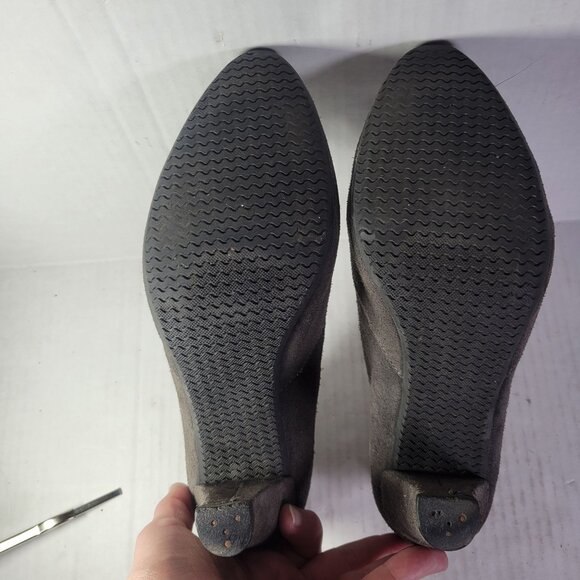 Eric Michael Women Gray Suede High Heel Ankle Booties Shoes Size EU39/US 8.5/9 - Picture 5 of 8
